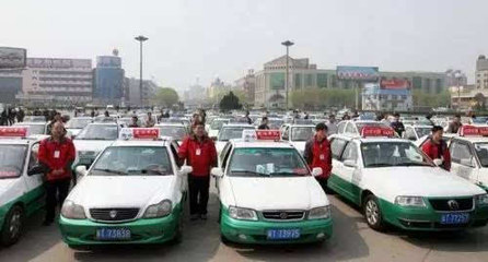 衡水電動出租車決策反思 無樁先行，如何駛向綠色未來？